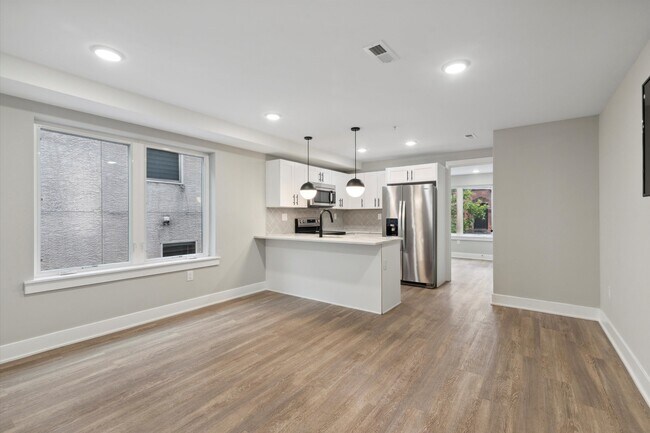 Building Photo - 1511 N 17th St Unit 3F