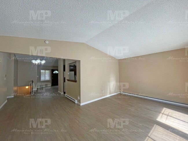 Photo - 1209 Montgomery St