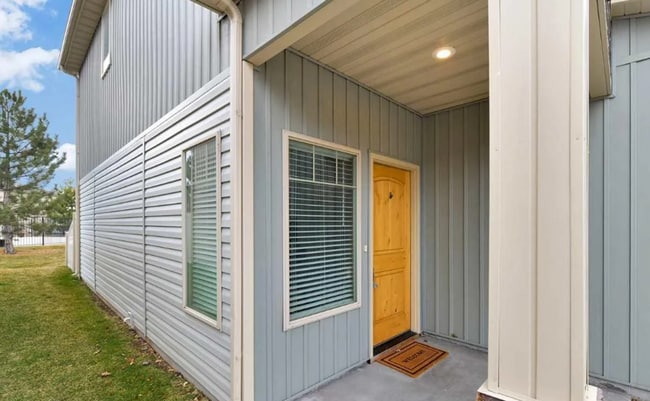 Photo - Charming Townhome located in a great area! Coming soon!