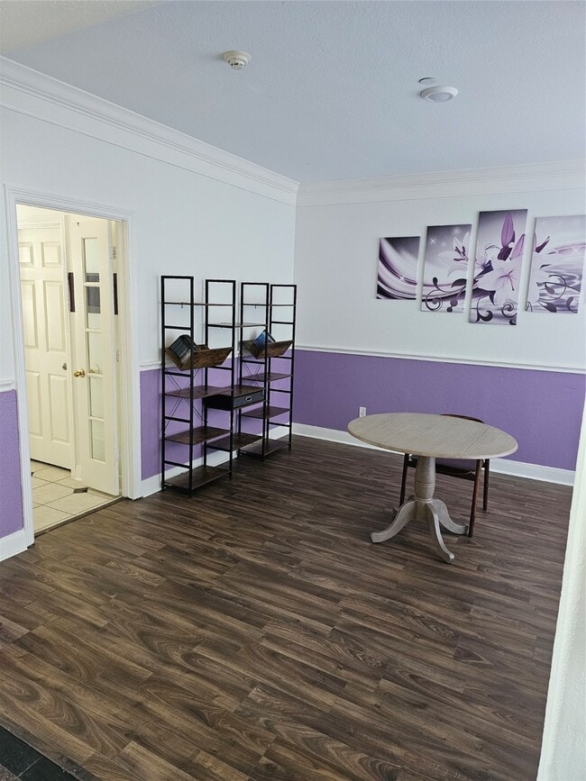 Photo - 1211 Lark Ln