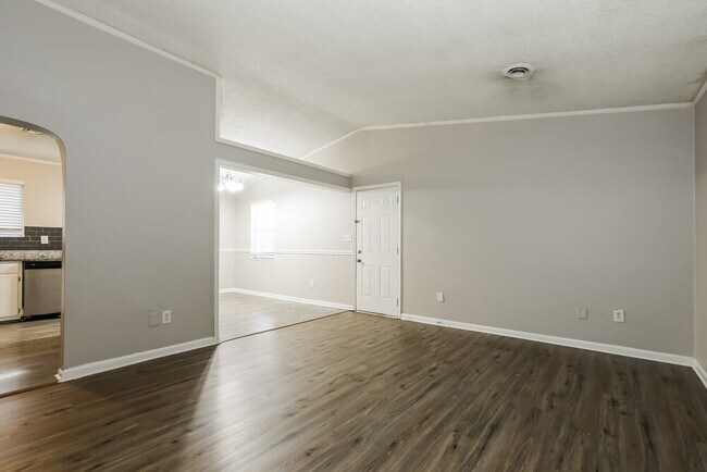 Photo - 8450 N Pond Dr