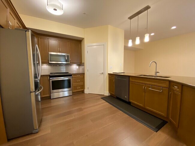 Photo - 104 Esplanade