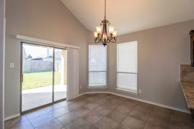 Photo - 3205 Stonecrop Trail