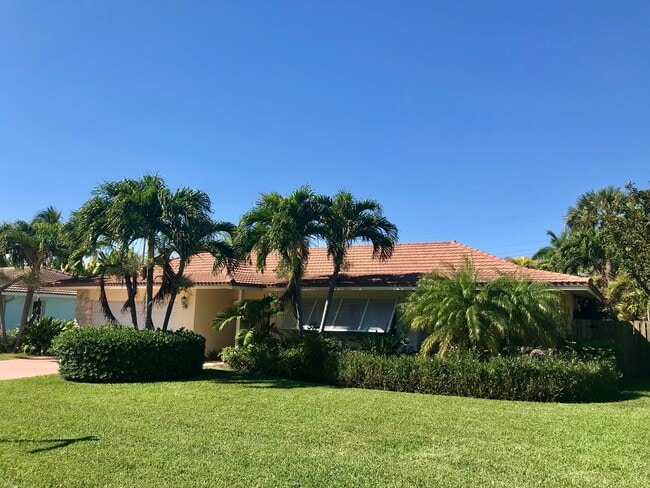 Building Photo - 839 Malaga Dr Rental
