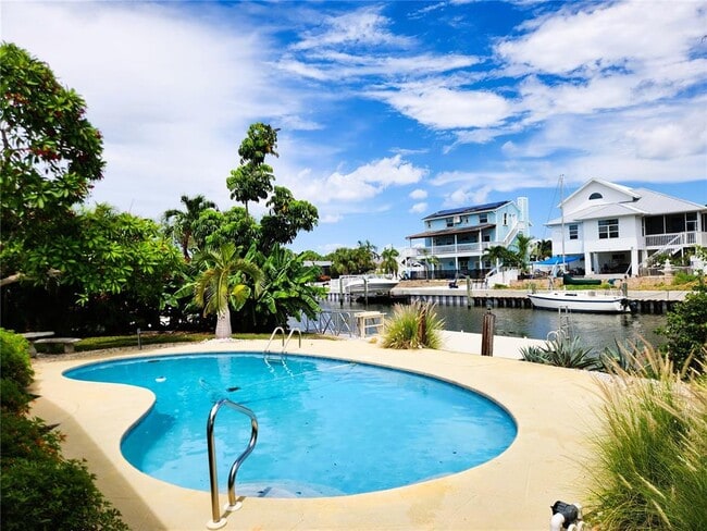 Photo - 3790 Beach Dr SE House