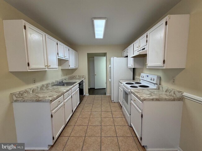 Photo - 4100 Hunters Hill Cir