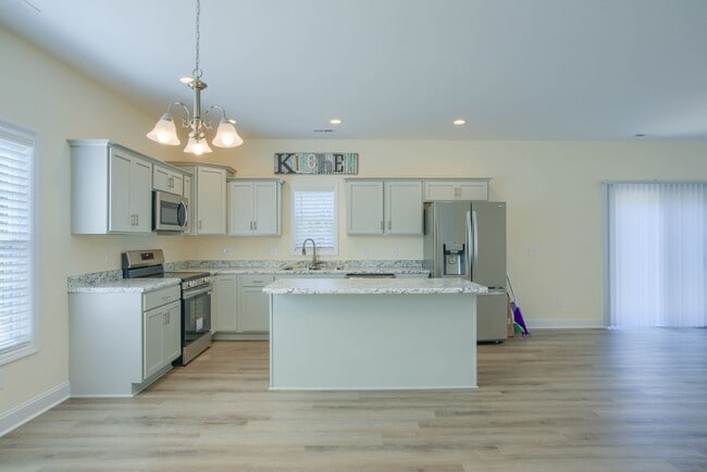 Photo - Charming 3-Bedroom Home for Rent in Rogers Farm