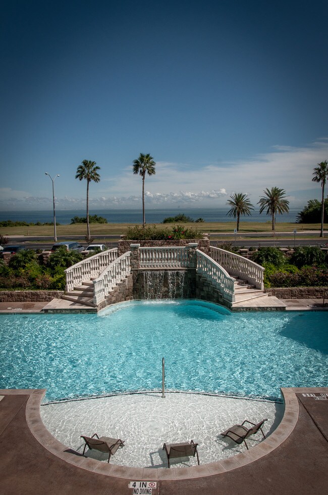 Alexa on Ocean Drive OffCampus Housing, Corpus Christi, TX