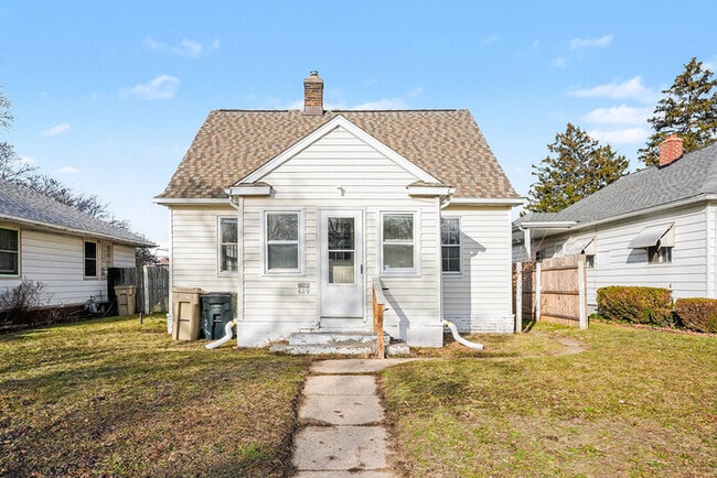 Photo - Charming Three Bedroom Home in a Convenient Location