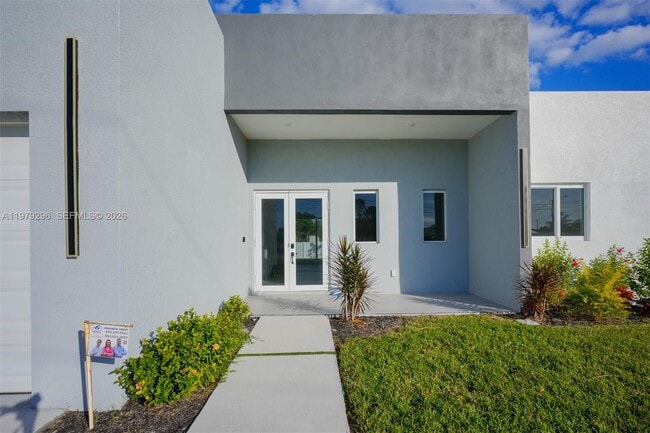 Photo - 5 SW 26th Pl