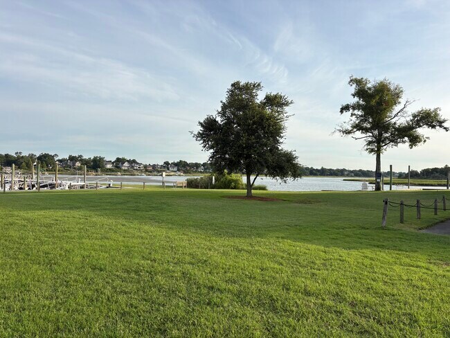 Photo - 157 Driftwood Ct