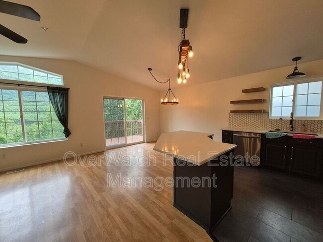 Photo - 19730 Highland Ridge Dr