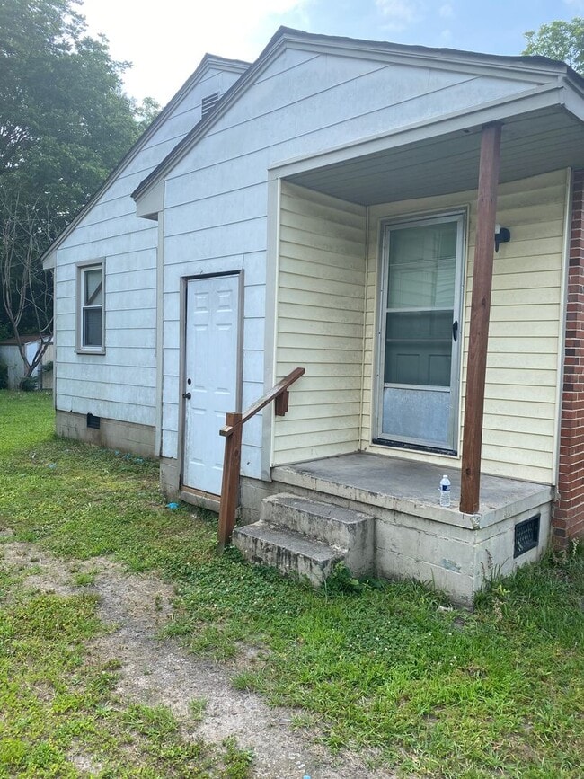 Photo - 1407 Hyman Ave