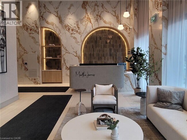 Photo - 2088 James St Unit 802