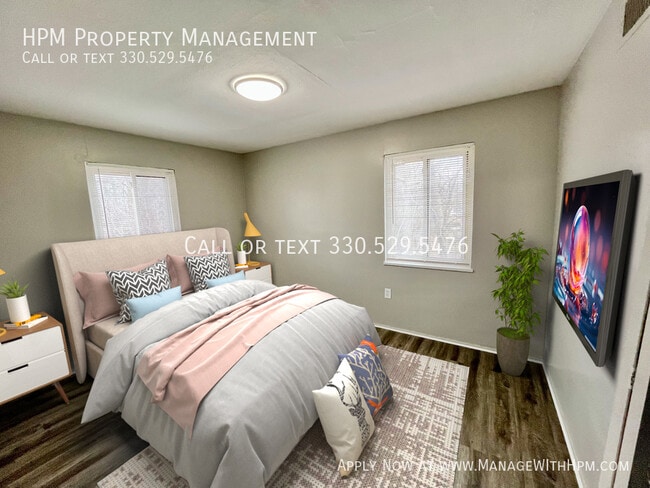 Photo - 20582 Lorain Rd Unidad 28