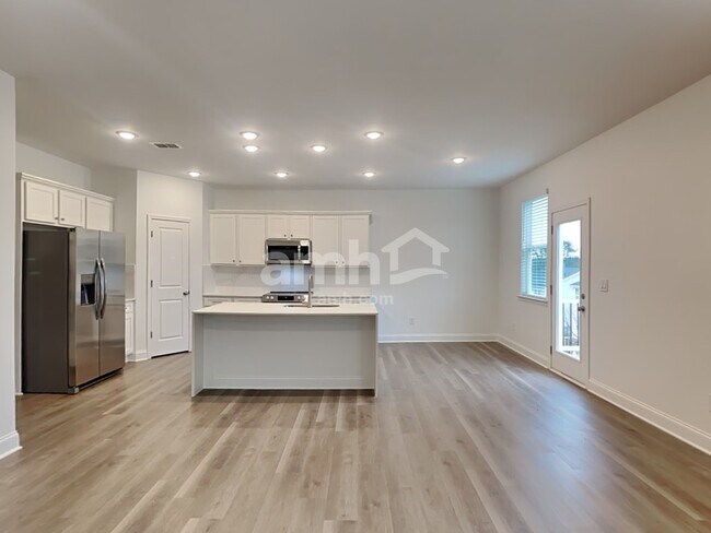 Photo - 1664 Soapstone Rd