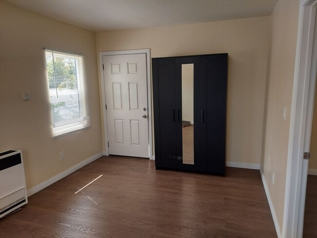 Photo - 149 W 47th Pl Unit 151 1/2