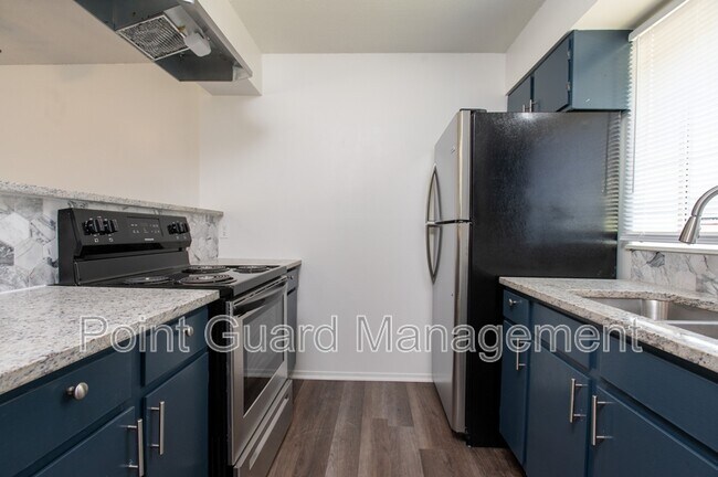 Photo - 5570 S Gold St