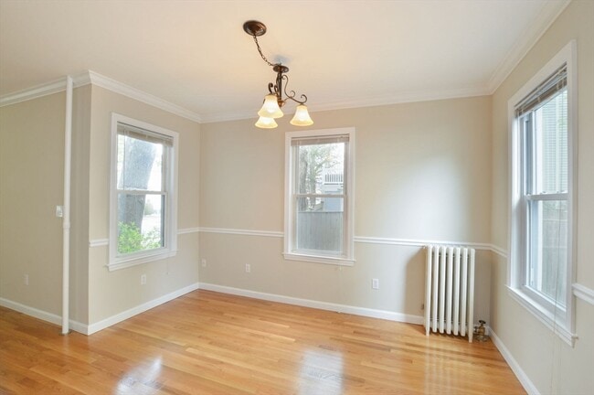 Photo - 119 River St