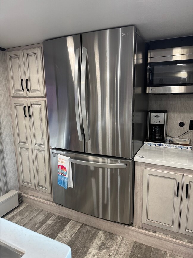 Photo - 1219 Willow Creek Rd