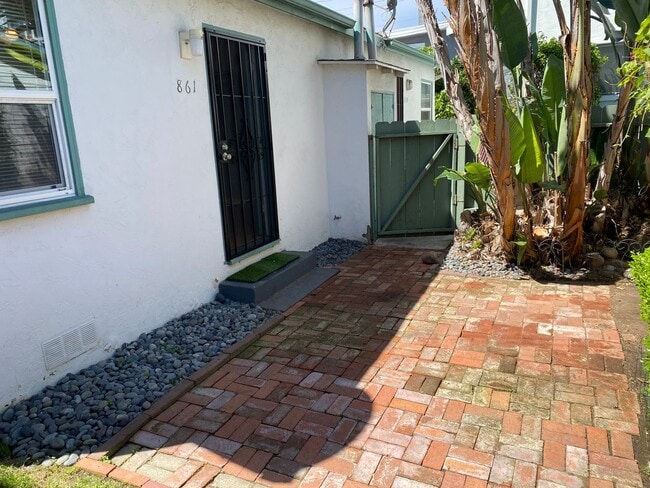 Building Photo - 861 Missouri St