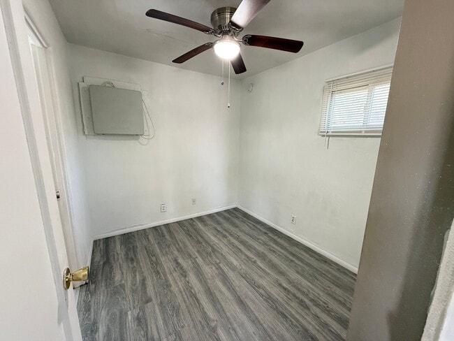 Photo - 20 Chama St NE