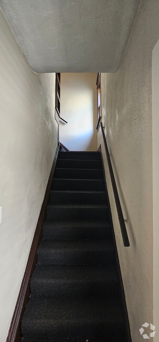 Houses for Rent near Niagara Falls High School 10 Rentals