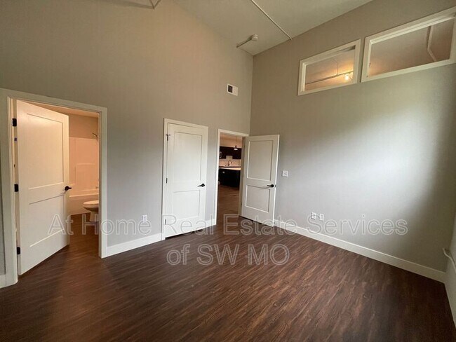 Photo - 1409 N Washington Ave Unit 1B