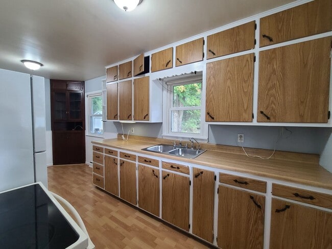 Photo - Newly Updated 3-Bedroom, 1-Bathroom Home in Benton Harbor
