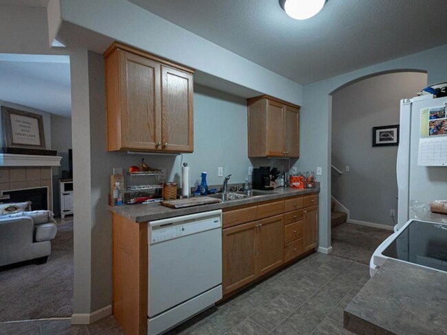 Photo - 3 bedroom 3 bath in Shawnee Heights