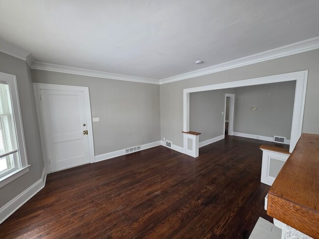 1648 Sala de estar 3 - 1646 Waterbury Rd