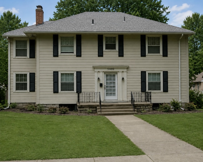 Building Photo - Spacious 4 Bed / 2.5 Bath Home with 2-Car Garage in a Prime Kansas City Location!