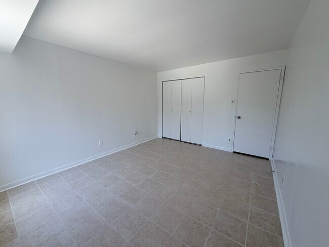 Bedroom - 3100 S Manchester St Unit 603