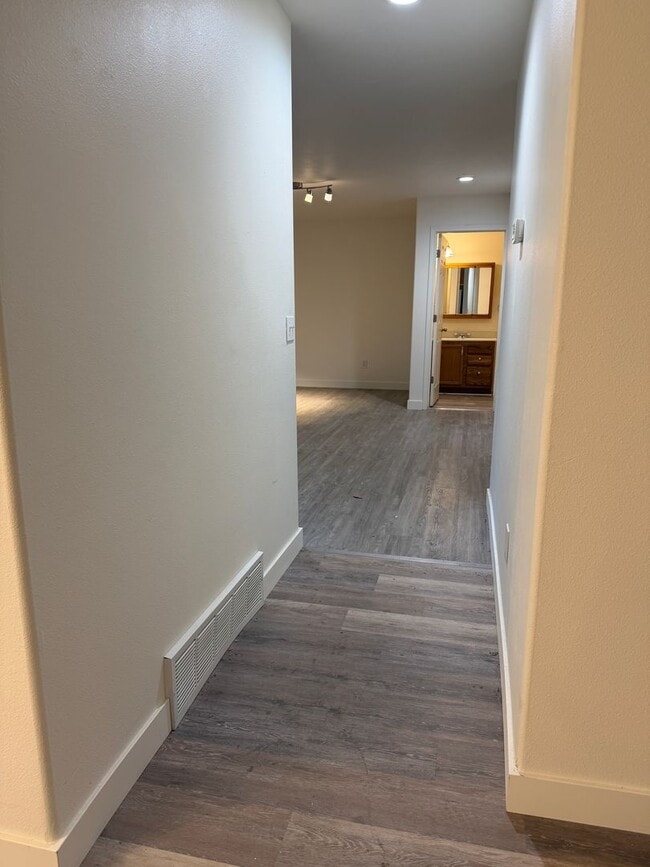 Photo - 4 Bedroom Duplex for Rent