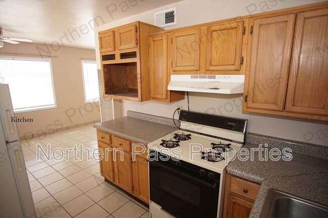 Photo - 429a Emerson St