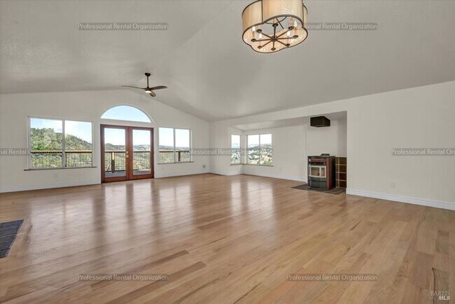 Photo - Beautifully updated-Stunning Views-Modern ...