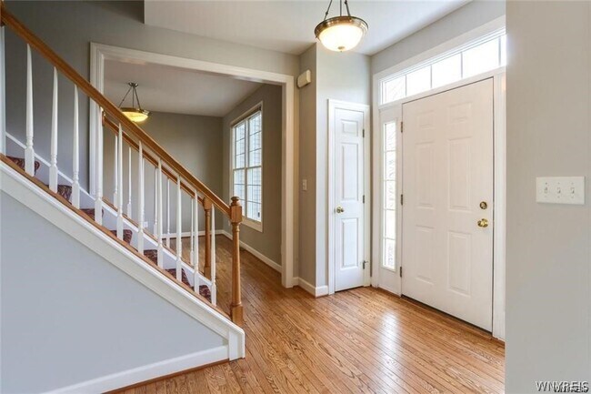 Photo - 5558 Martha's Vineyard