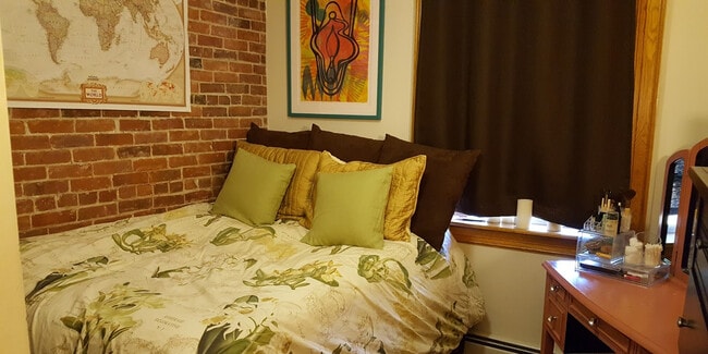 The Elmwood Village Apartments