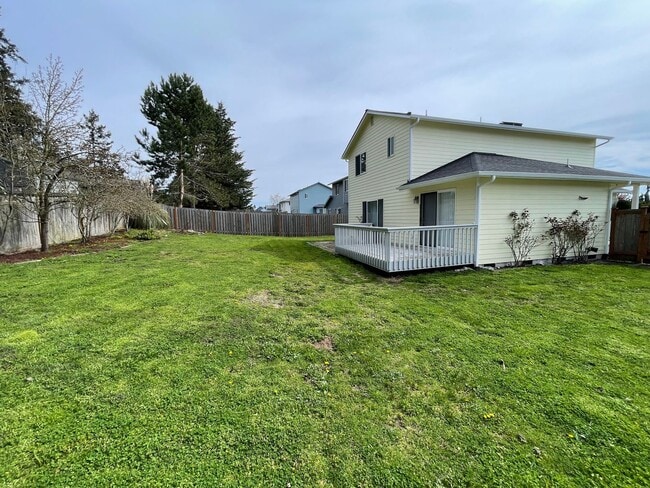 Photo - ***PENDING APPLICATION***Beautiful 3 Bedroom Home, Pet Friendly!