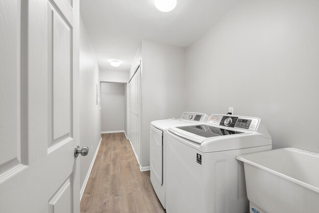 Lavandería en la unidad - 1845 Flagstone Cir