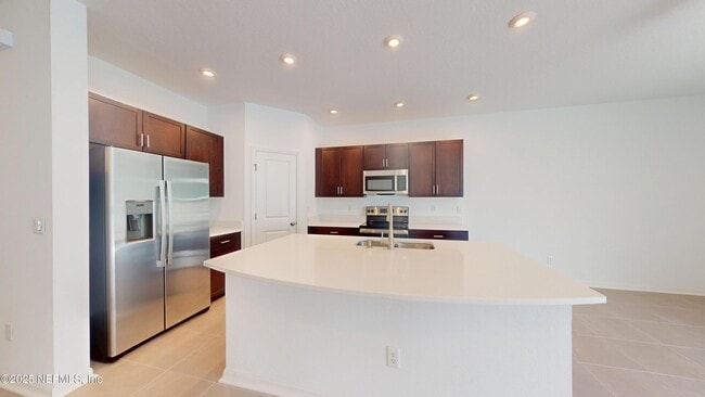 Photo - 358 Annies Pl