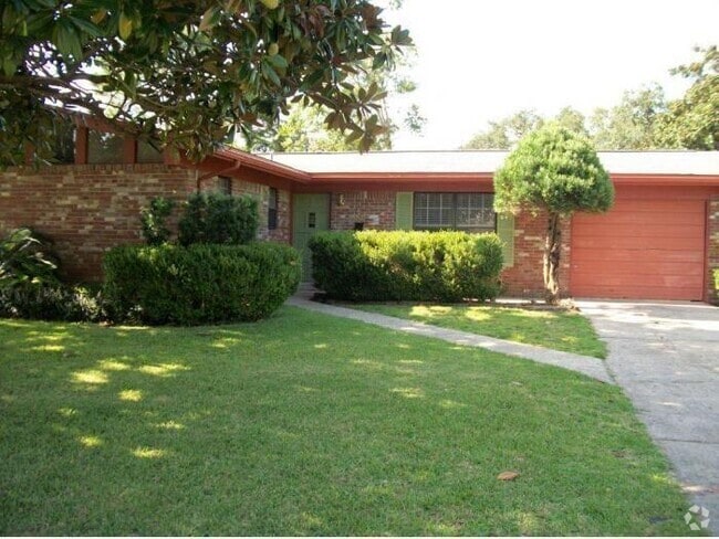 Building Photo - 623 Spencer Dr Rental