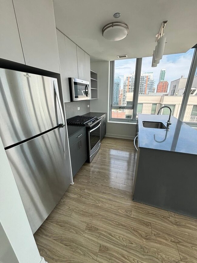 701 S Wells St Unit 1806