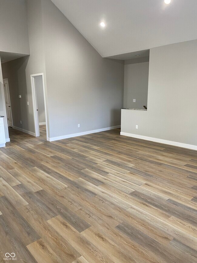 Photo - 929 N Beville Ave