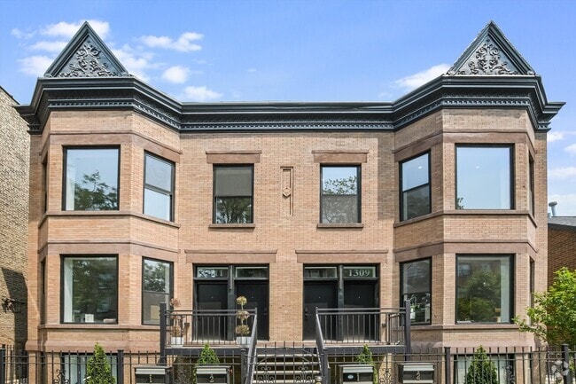 Building Photo - 1311 N Rockwell St Rental