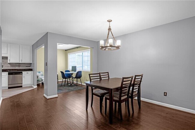 Photo - 1468 Briarwood Rd NE Unit 1705