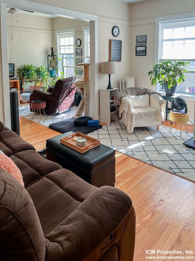 Photo - 5040 N Winchester Ave Unit 1932-2