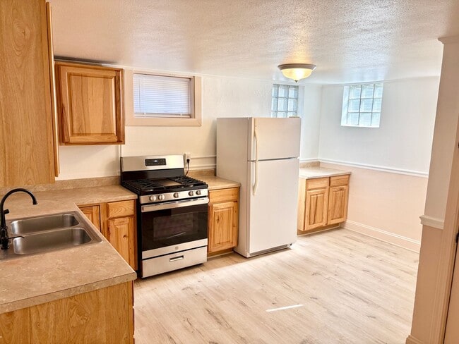 Photo - 712 Avenue B Unit 712 Avenue B  1/2 Down
