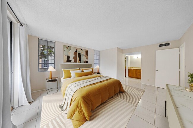 Photo - 2601 S Palm Aire Dr Unit 212