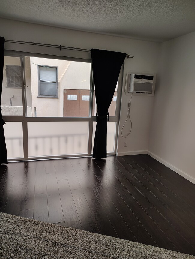 Living Room Windows - 1217 S Orange Grove Ave Unit 1